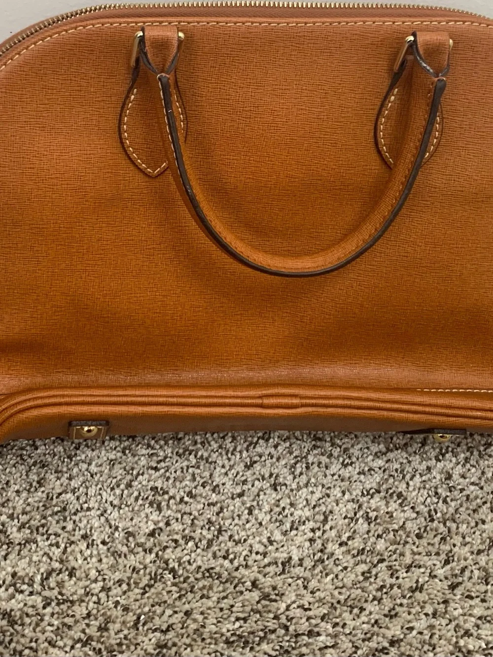 Dooney & Bourke bucket purse